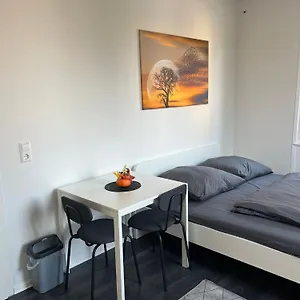 Apartment Genesis, Stuttgart